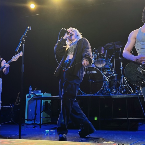 Meet your Posher, Nox! - Picture 2 of 6